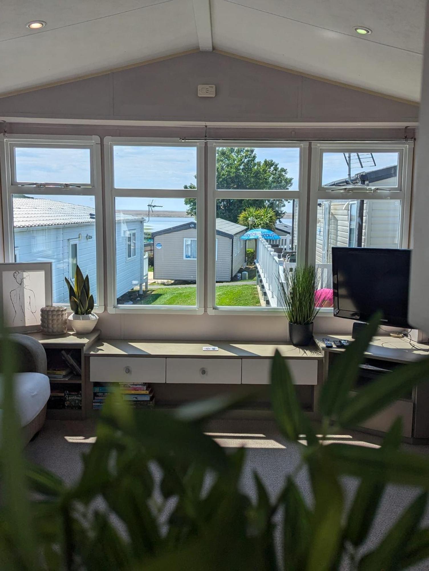 Lovely Family Dog Friendly Caravan On Littlesea Holiday Park Weymouth Haven Wyke Regis Exterior foto